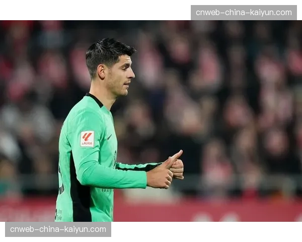 即时：莫拉塔进球被VAR判定手球在先，马竞进球无效